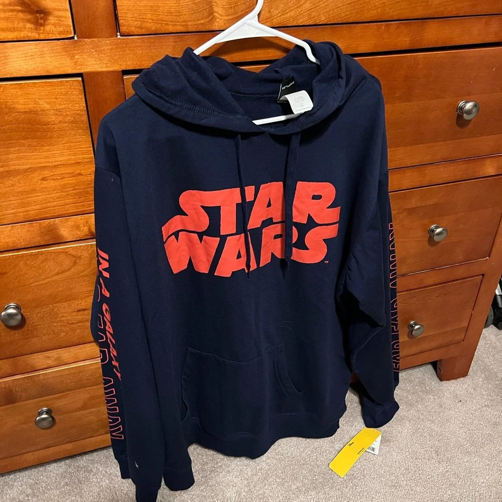 💕🌼  NWT Star Wars Mens Navy Sweatshirt Disney size XL - Picture 2 of 7